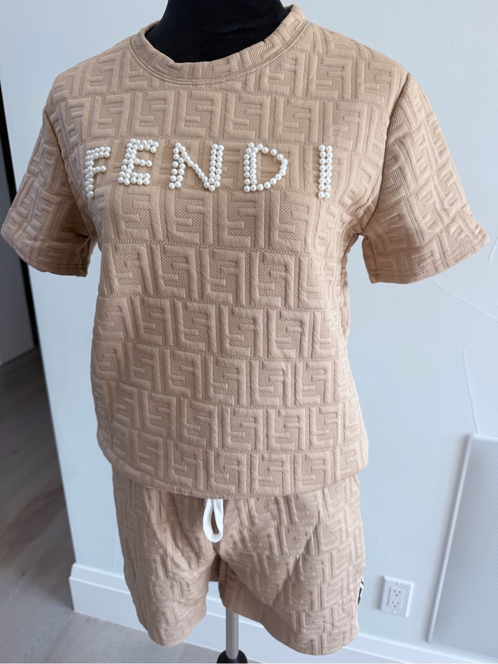 Fendi Beige Embossed Logo Short Set size S - Picture 3 of 13